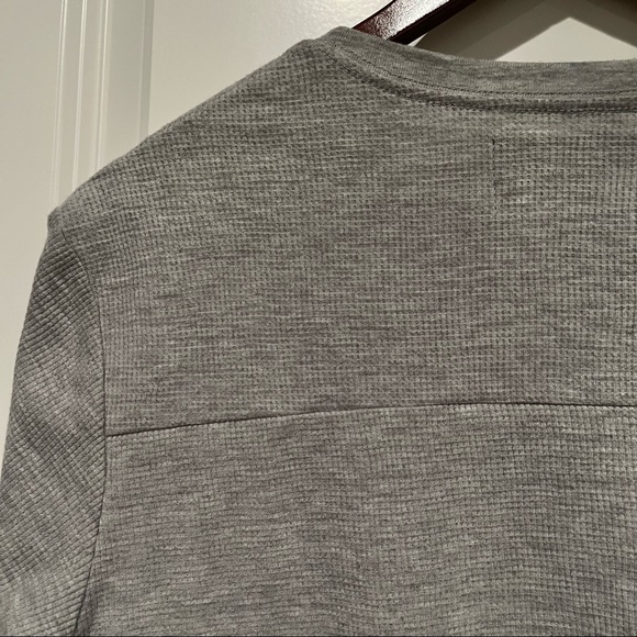 Men’s Among Equals by Cotton On Grey Short Sleeve Henley High Low T-shirt Sz M - Picture 7 of 8